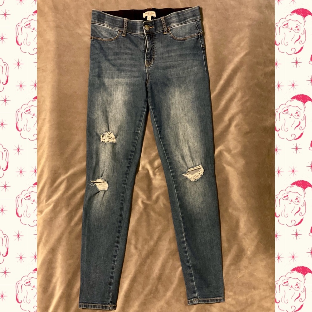 Size 4 Juicy Couture distressed jean jeggings
